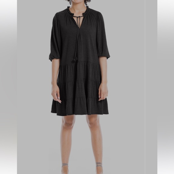 Max Studio Dresses & Skirts - Max Studio Black Ruffled Hem  Dress